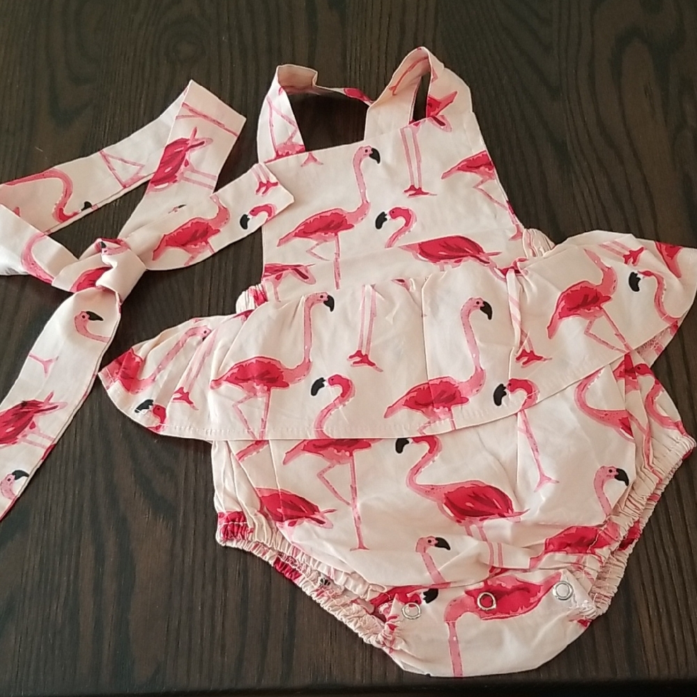 Flamingo Print Baby Romper with Matching Headband. Size 12-18mth